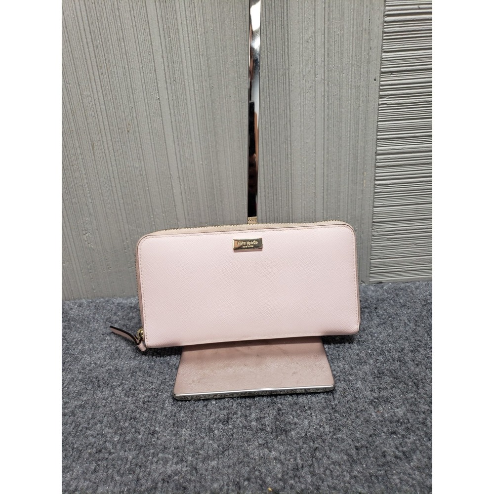 Kate Spade Women Wallet Light Pink Zip Inner Pockets Lined Lightweight Outdoor